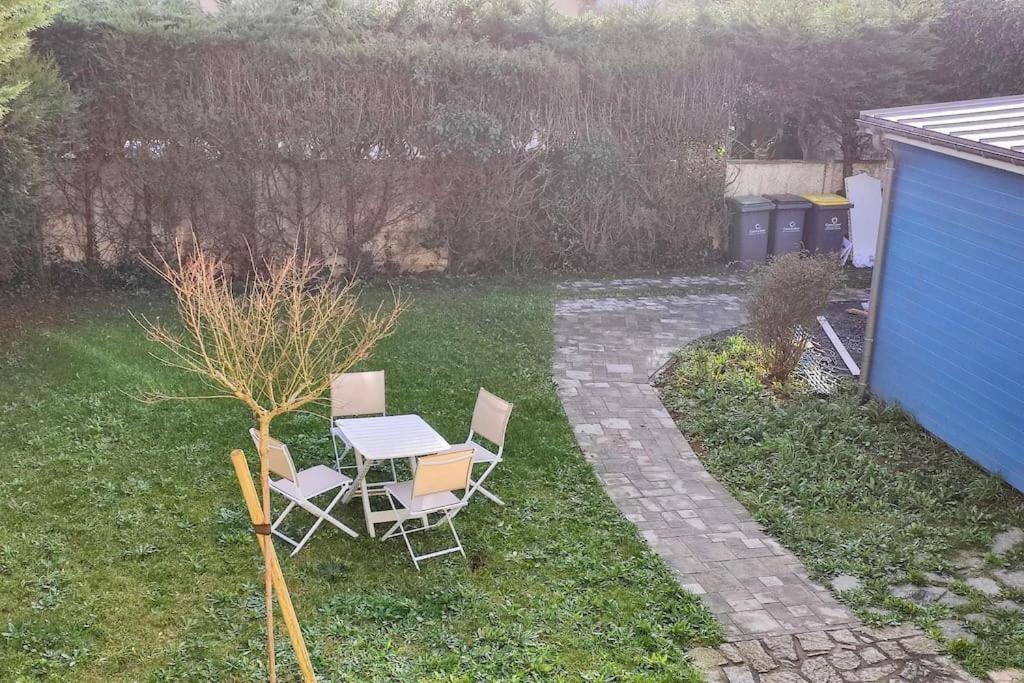 Maison Spacieuse 50 M De La *